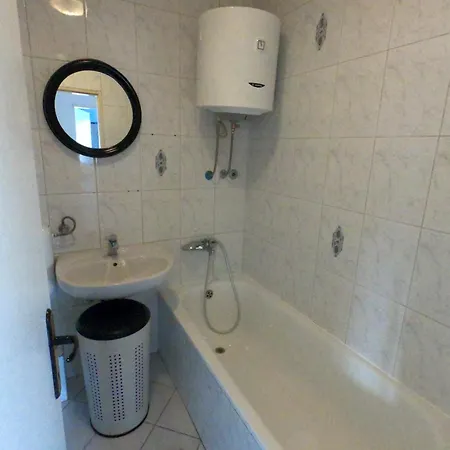 Spacious With Private Parking, Where Convenience And Comfort Come Together * Sarajevo