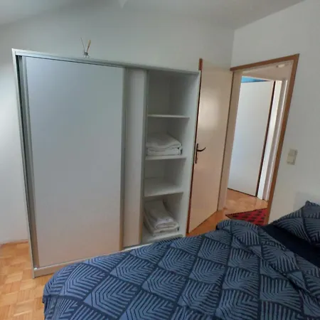 Apartmán Spacious With Private Parking, Where Convenience And Comfort Come Together *