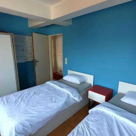 Spacious With Private Parking, Where Convenience And Comfort Come Together Apartmán *